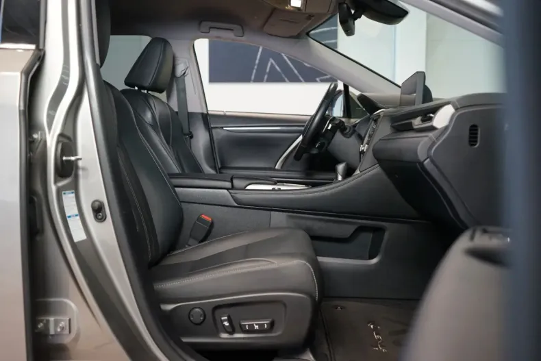 Lexus RX 300 din 2022 cu 48.838 km - oferta LEX122507 - foto 18