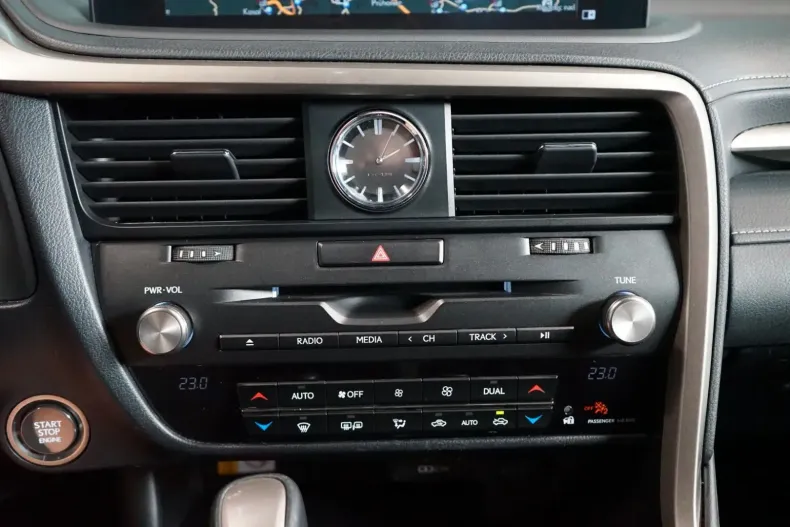 Lexus RX 300 din 2022 cu 48.838 km - oferta LEX122507 - foto 23