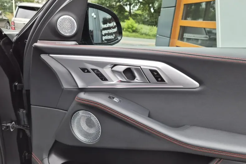 BMW XM din 2024 cu 6.990 km - oferta BMW122508 - foto 18