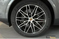 Porsche Cayenne din 2024 cu 8.919 km - oferta POR122519 - foto 8