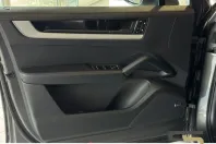 Porsche Cayenne din 2024 cu 8.919 km - oferta POR122519 - foto 9