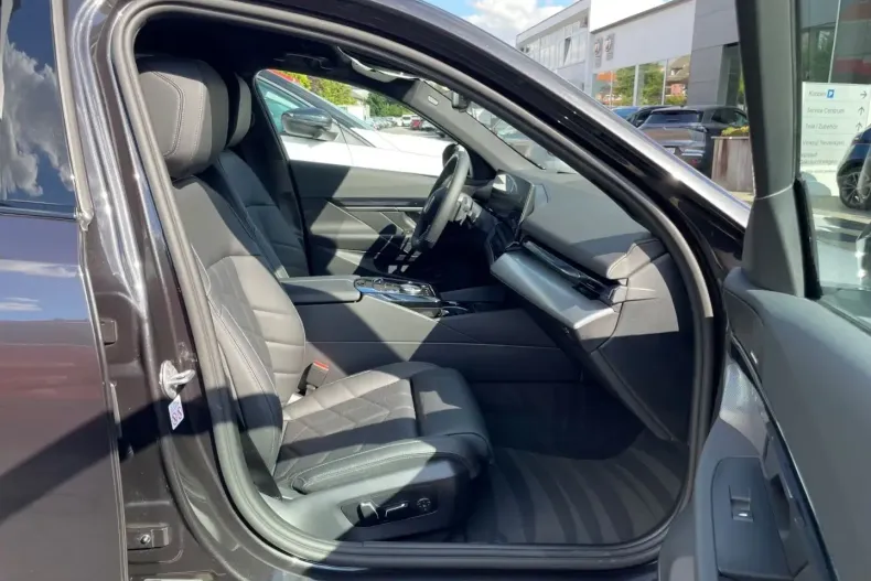 BMW 550 din 2024 cu 4.964 km - oferta BMW122539 - foto 16