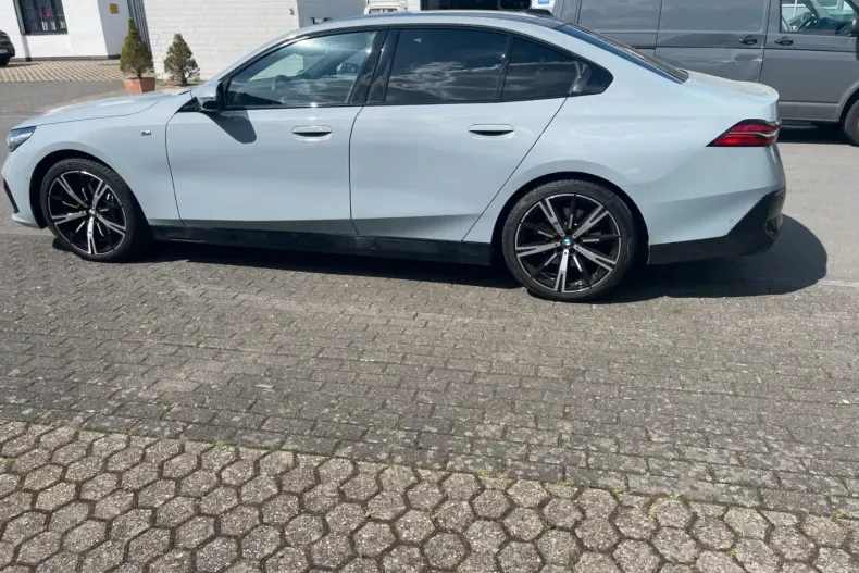 BMW 540 din 2024 cu 17.500 km - oferta BMW122540 - foto 4