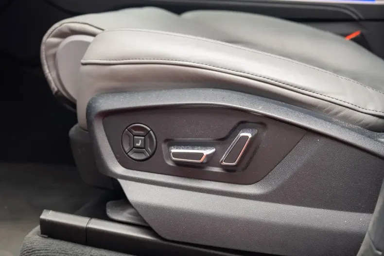 Audi Q8 din 2022 cu 53.000 km - oferta AUD122578 - foto 16