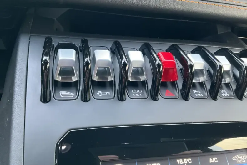 Lamborghini Huracán din 2021 cu 47.926 km - oferta LAM122608 - foto 15