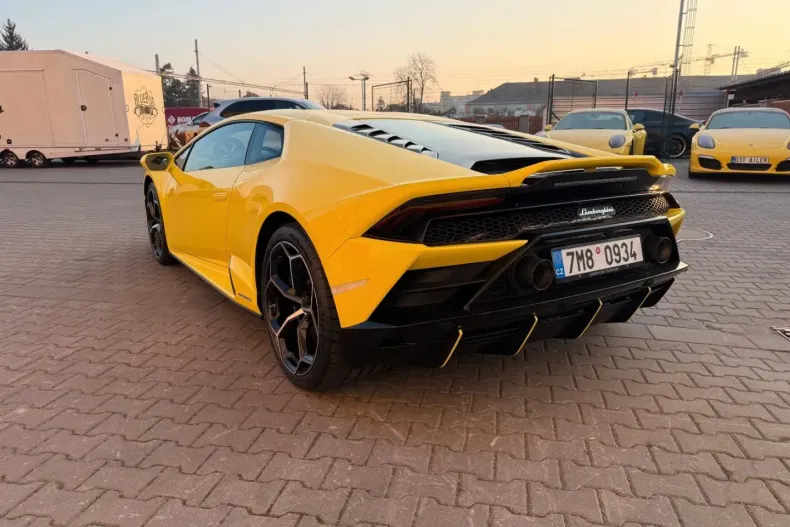 Lamborghini Huracán din 2021 cu 11.191 km - oferta LAM122609 - foto 6