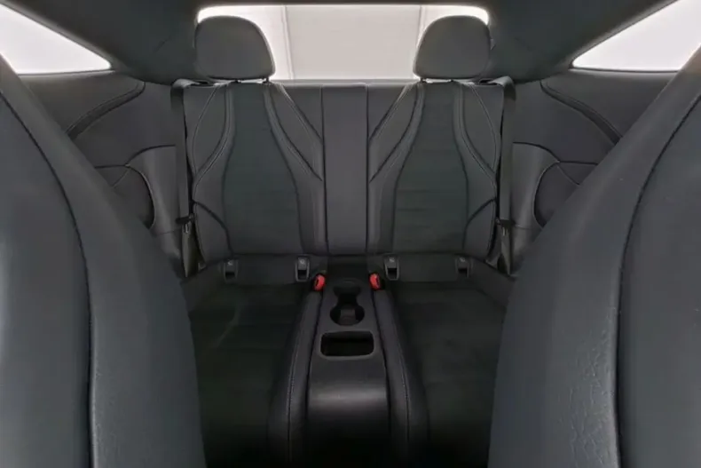 Mercedes-Benz CLE 300 din 2024 cu 23.488 km - oferta MER122616 - foto 8