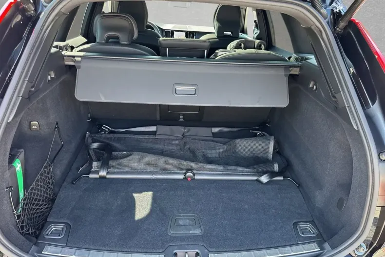 Volvo XC60 din 2024 cu 24.700 km - oferta VOL122619 - foto 9