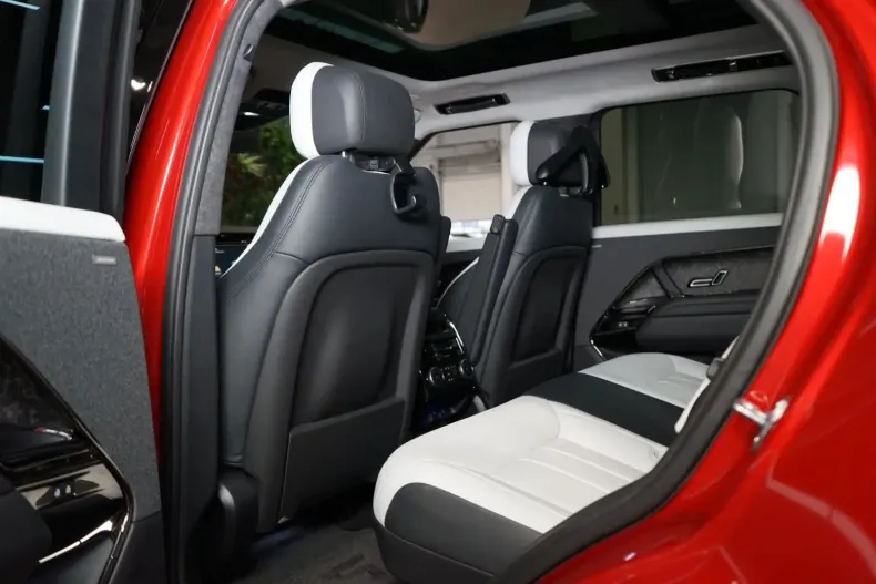 Land Rover Range Rover Sport din 2023 cu 37.833 km - oferta LAN122630 - foto 15