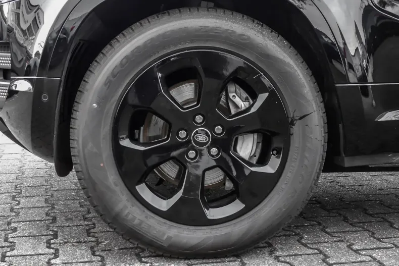 Land Rover Defender din 2023 cu 26.000 km - oferta LAN122633 - foto 9