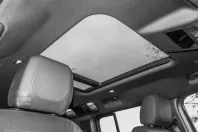 Land Rover Defender din 2023 cu 26.000 km - oferta LAN122633 - foto 15