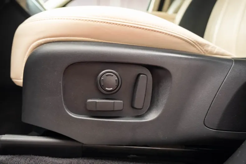 Land Rover Range Rover din 2021 cu 100.000 km - oferta LAN122637 - foto 20