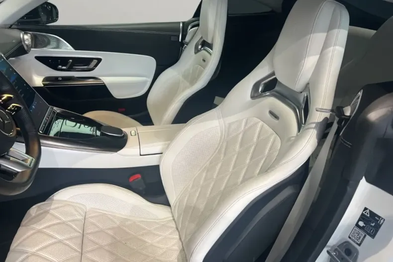 Mercedes-Benz AMG GT din 2024 cu 15.300 km - oferta MER122641 - foto 8