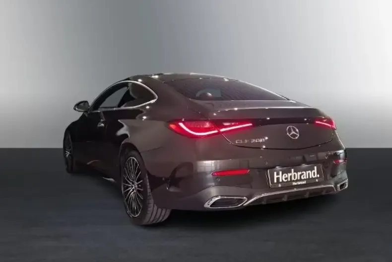 Mercedes-Benz CLE 200 din 2024 cu 9.100 km - oferta MER122644 - foto 2