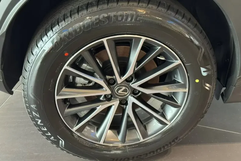 Lexus NX 350h din 2025 cu 10 km - oferta LEX122648 - foto 8