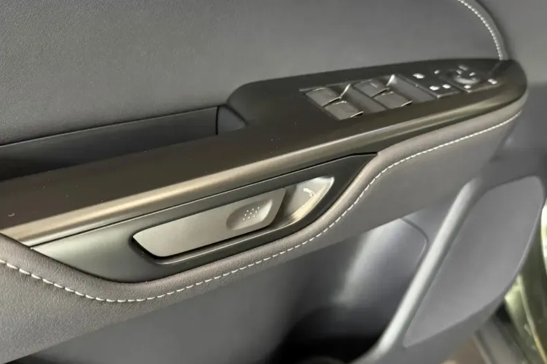 Lexus NX 350h din 2025 cu 10 km - oferta LEX122648 - foto 9