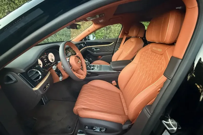 Bentley Flying Spur din 2023 cu 3.700 km - oferta BEN122656 - foto 6