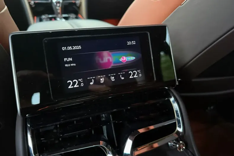 Bentley Flying Spur din 2023 cu 3.700 km - oferta BEN122656 - foto 17