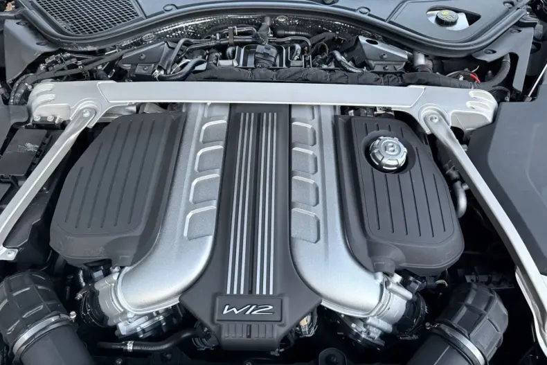 Bentley Flying Spur din 2023 cu 3.700 km - oferta BEN122656 - foto 19