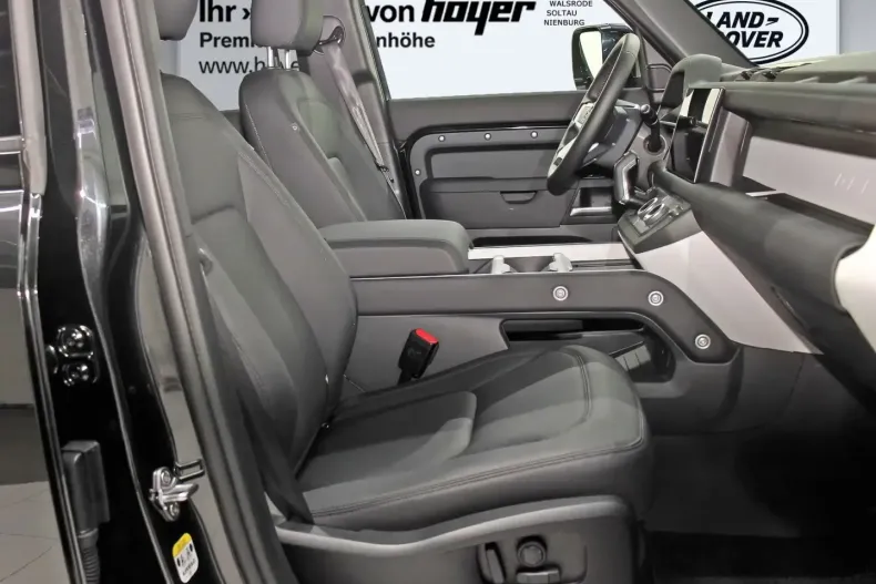 Land Rover Defender din 2024 cu 6.500 km - oferta LAN122658 - foto 6