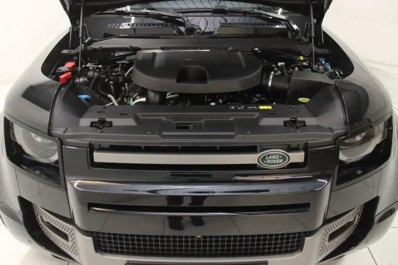 Land Rover Defender din 2024 cu 6.500 km - oferta LAN122658 - foto 17