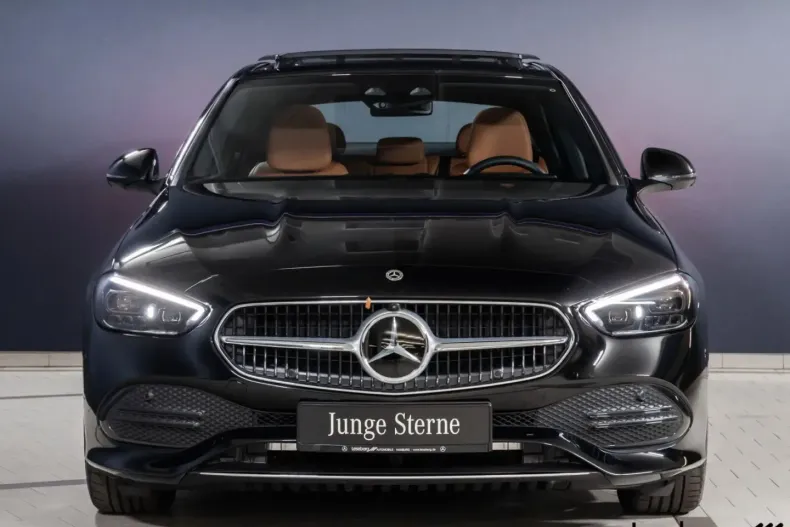 Mercedes-Benz C 220 din 2024 cu 3.339 km - oferta MER122662 - foto 1