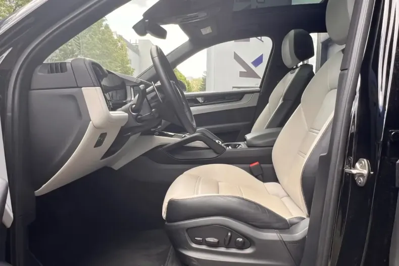 Porsche Cayenne din 2023 cu 52.700 km - oferta POR122663 - foto 5