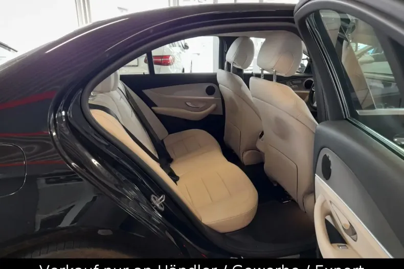 Mercedes-Benz E 200 din 2020 cu 48.665 km - oferta MER122673 - foto 14