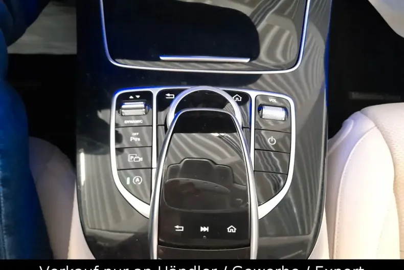 Mercedes-Benz E 200 din 2020 cu 48.665 km - oferta MER122673 - foto 19