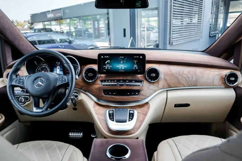 Mercedes-Benz V 300 din 2022 cu 34.000 km - oferta MER122674 - foto 11