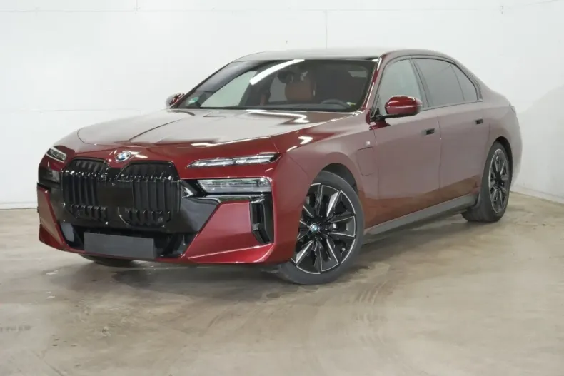 BMW 750 din 2024 cu 1.700 km - oferta BMW122678 - foto 2