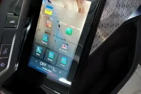 BMW 750 din 2024 cu 1.700 km - oferta BMW122678 - foto 3