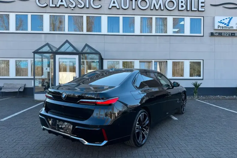 BMW 740 din 2024 cu 8.900 km - oferta BMW122679 - foto 22