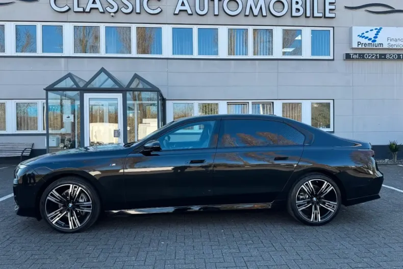 BMW 740 din 2024 cu 8.900 km - oferta BMW122679 - foto 27
