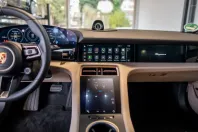 Porsche Taycan din 2024 cu 3.100 km - oferta POR122686 - foto 3