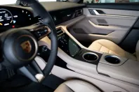 Porsche Taycan din 2024 cu 3.100 km - oferta POR122686 - foto 12