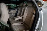 Porsche Taycan din 2024 cu 3.100 km - oferta POR122686 - foto 25