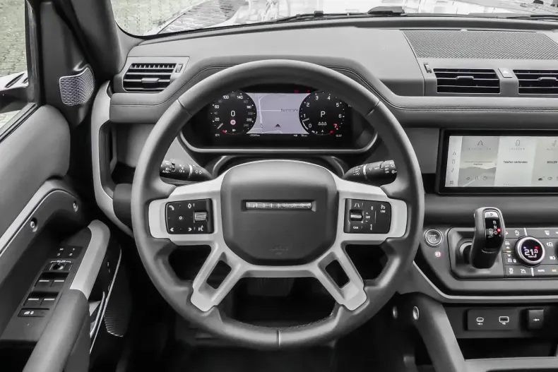 Land Rover Defender din 2023 cu 25.020 km - oferta LAN122695 - foto 18