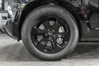 Land Rover Defender din 2023 cu 26.040 km - oferta LAN122696 - foto 9