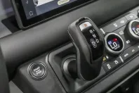 Land Rover Defender din 2023 cu 26.040 km - oferta LAN122696 - foto 14