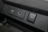 Land Rover Defender din 2023 cu 26.040 km - oferta LAN122696 - foto 16