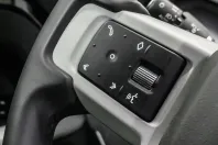 Land Rover Defender din 2023 cu 26.040 km - oferta LAN122696 - foto 17