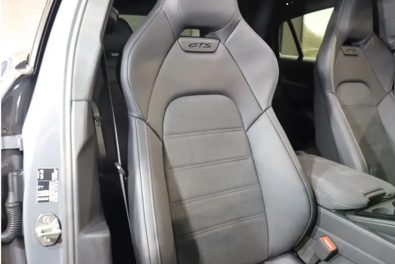 Porsche Panamera din 2025 cu 9.000 km - oferta POR122704 - foto 10