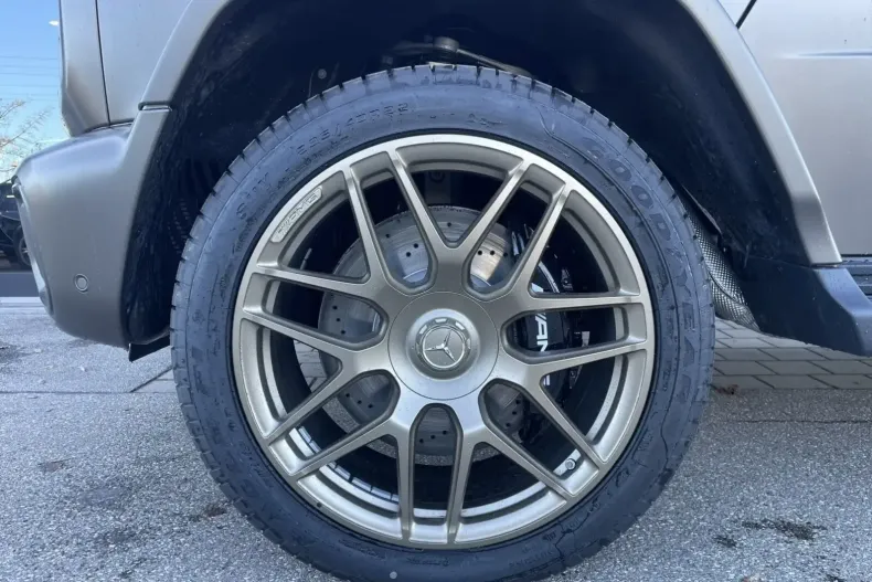 Mercedes-Benz G 63 AMG din 2025 cu 3.150 km - oferta MER122707 - foto 4