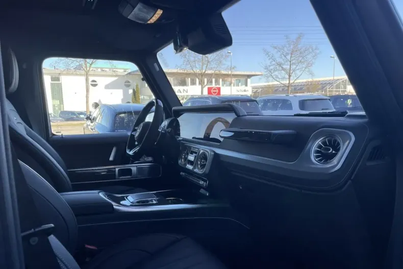 Mercedes-Benz G 63 AMG din 2025 cu 3.150 km - oferta MER122707 - foto 10