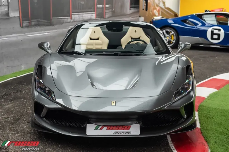 Ferrari F8 din 2022 cu 1.500 km - oferta FER122716 - foto 3