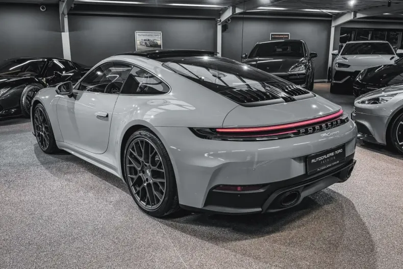 Porsche 911 din 2024 cu 50 km - oferta POR122720 - foto 2