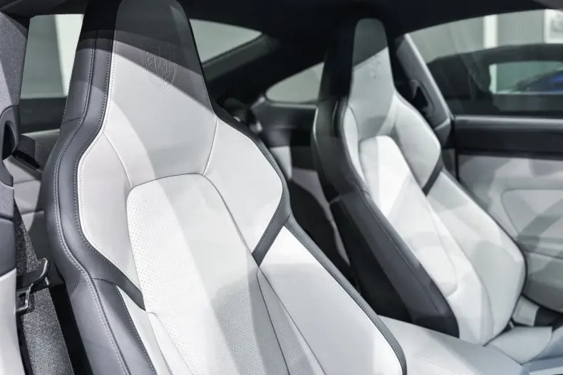 Porsche 911 din 2024 cu 50 km - oferta POR122720 - foto 7