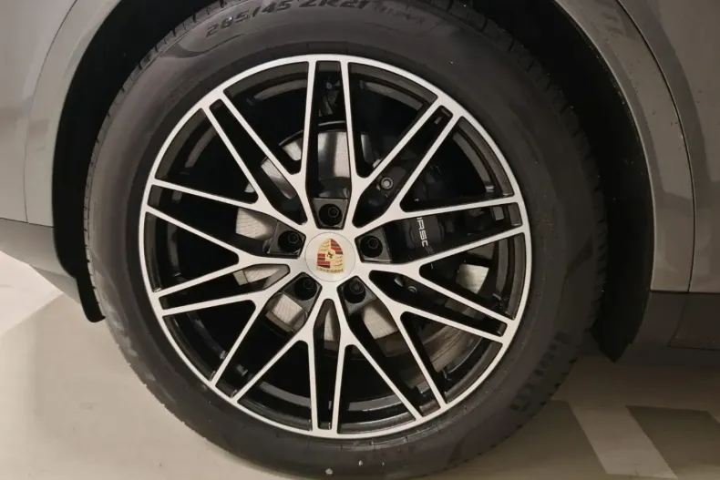 Porsche Cayenne din 2025 cu 50 km - oferta POR122723 - foto 3