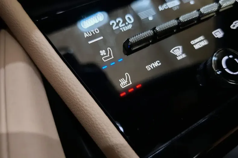 Porsche Cayenne din 2025 cu 50 km - oferta POR122723 - foto 12